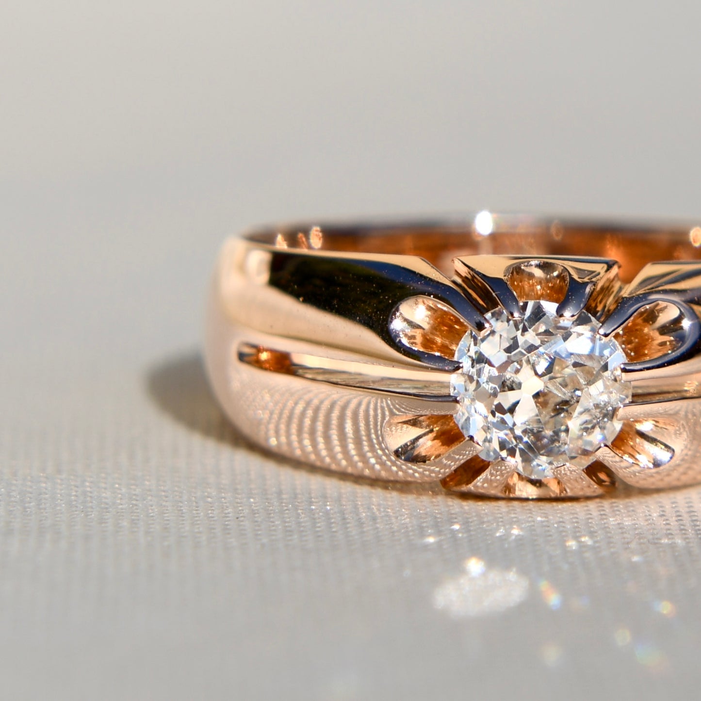 Antique 0.65 ct old mine cut diamond band ring