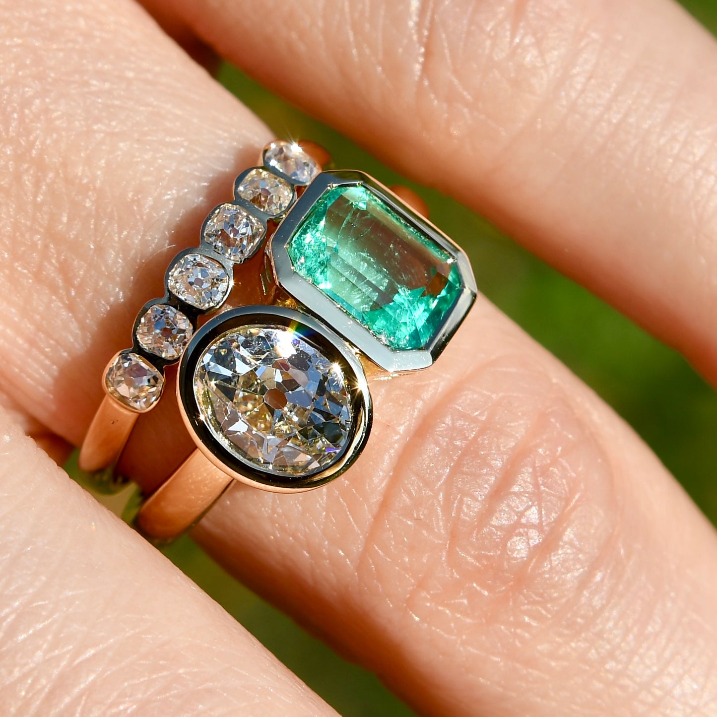1.02 ct Colombian emerald and oval old mine cut diamond Toi et Moi ring