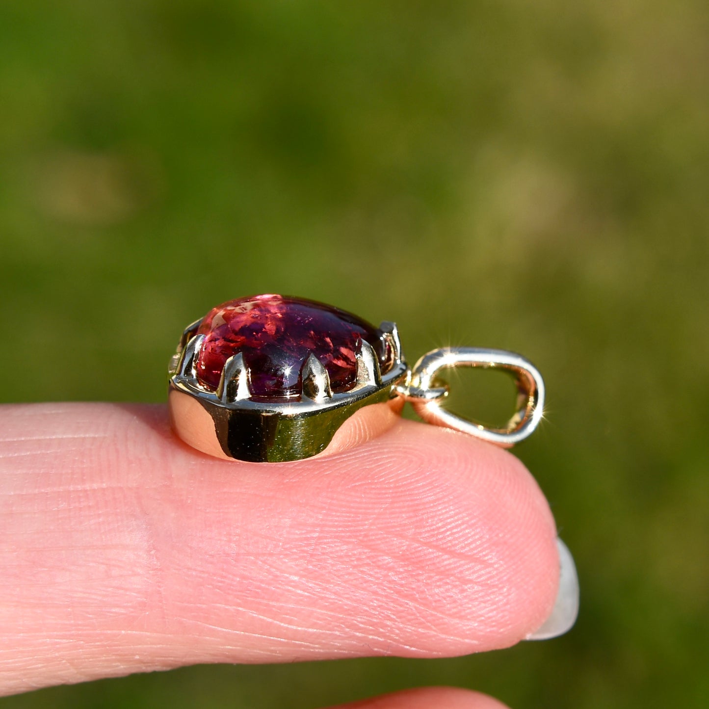 3.55 ct pear tourmaline pendant