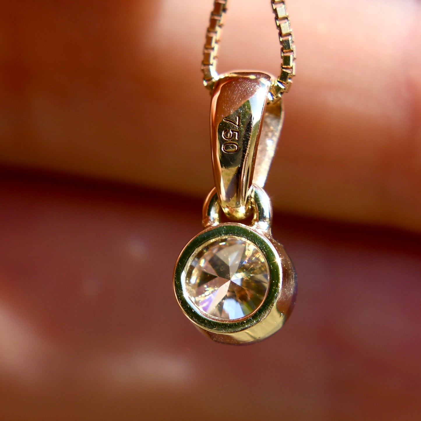 0.48 ct transitional cut diamond pendant