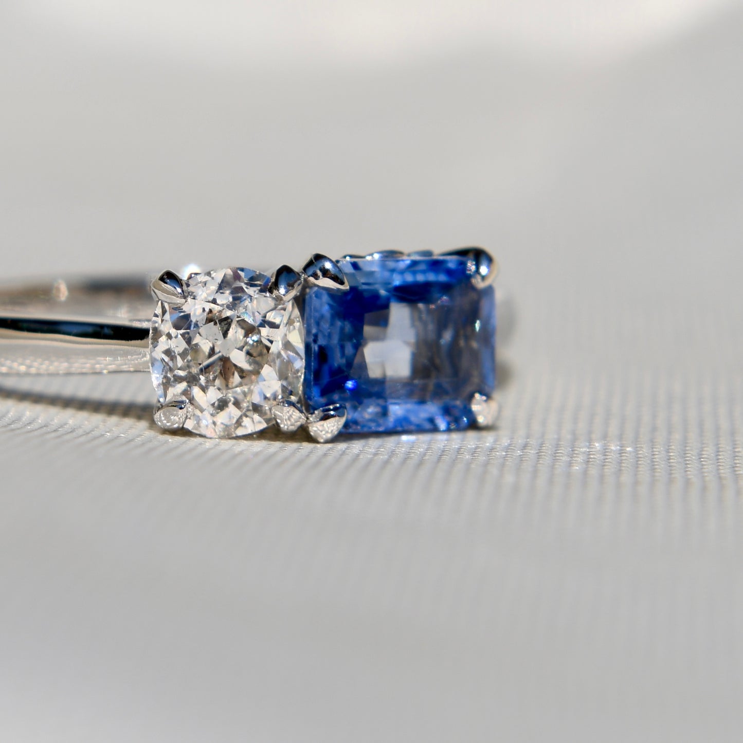 0.93 ct Ceylon sapphire and old mine cut diamond toi et moi ring