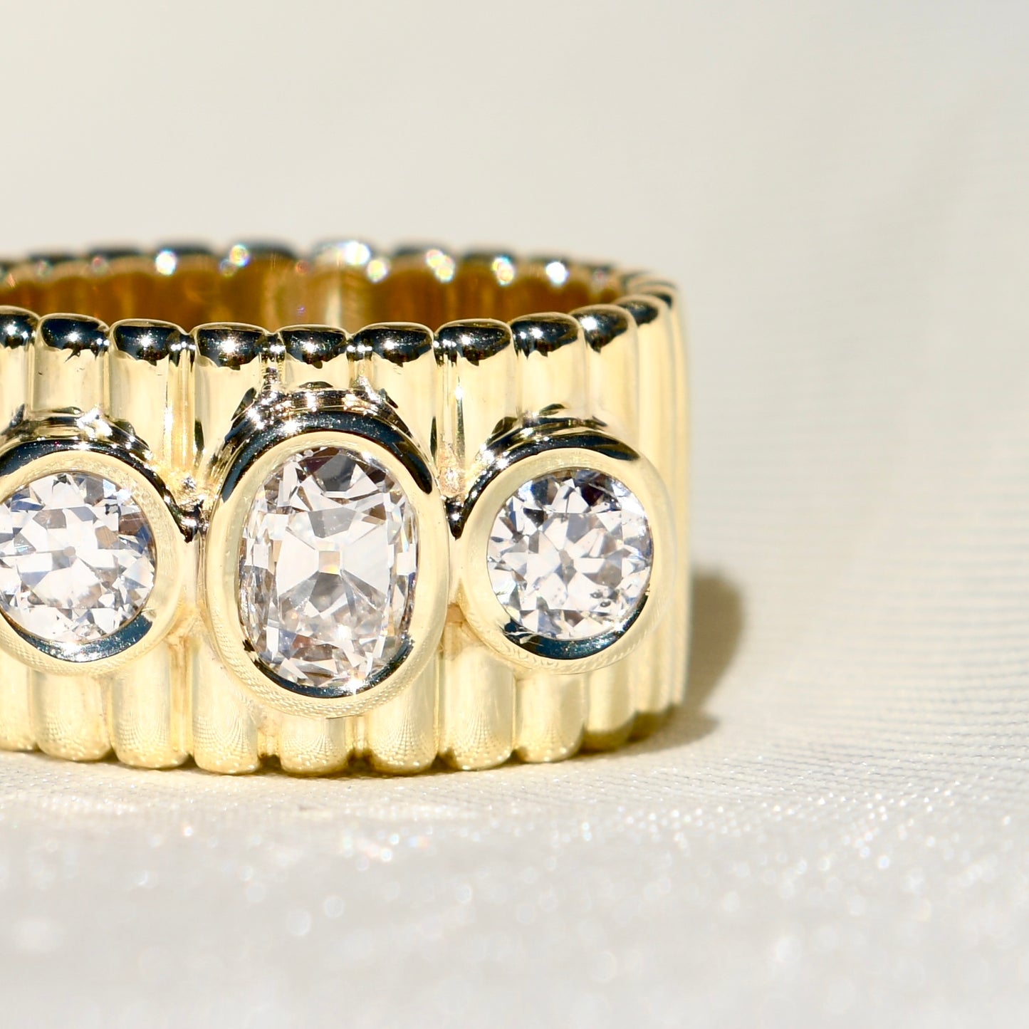 Vintage 1.22 ct elongated old mine and old European cut diamond band ring