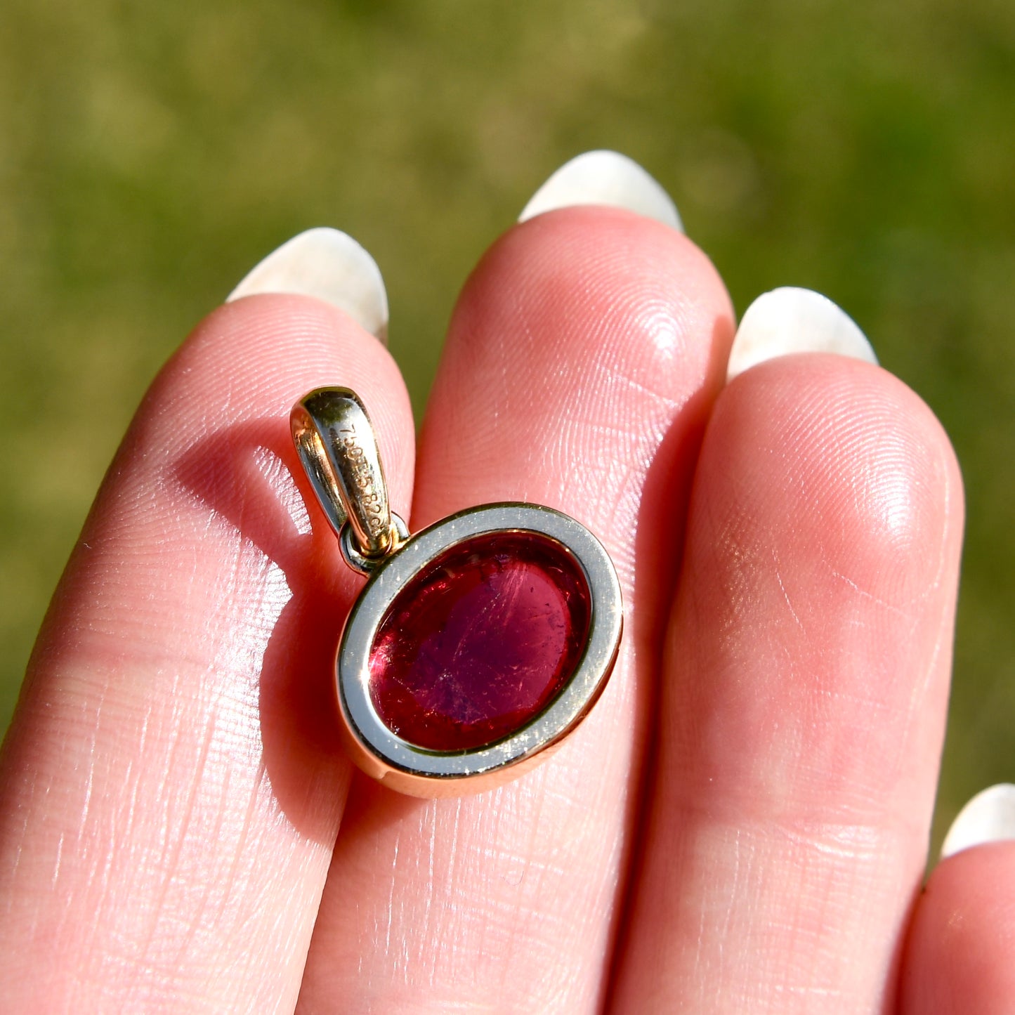 5.82 ct tourmaline cabochon pendant