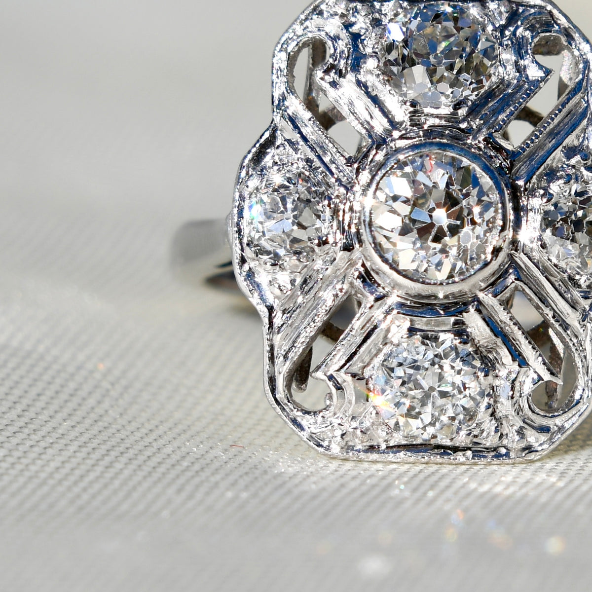 Antique Art déco 0.95 ct old European cut diamond ring