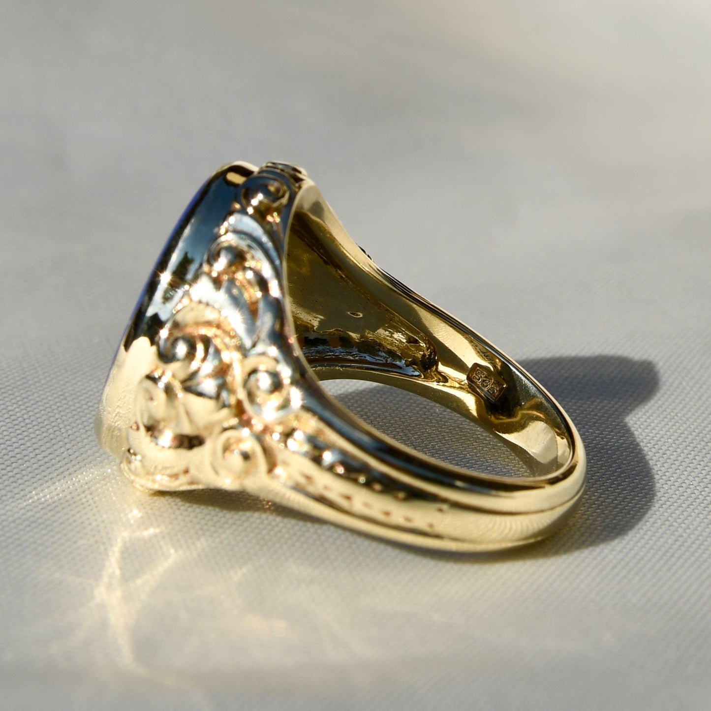 Antique Lapis Lazuli signet ring