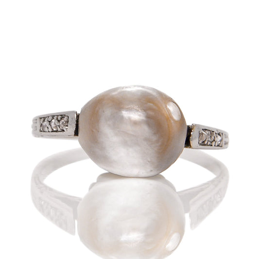 Antique natural saltwater pearl solitaire ring