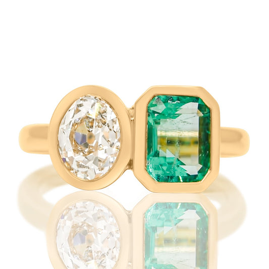 1.02 ct Colombian emerald and oval old mine cut diamond Toi et Moi ring