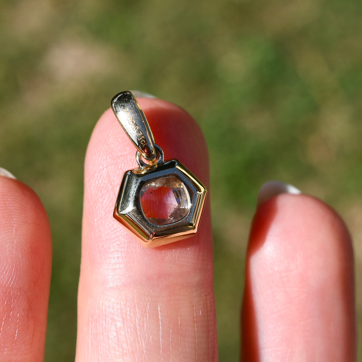 0.71 ct rose cut diamond hexagon pendant