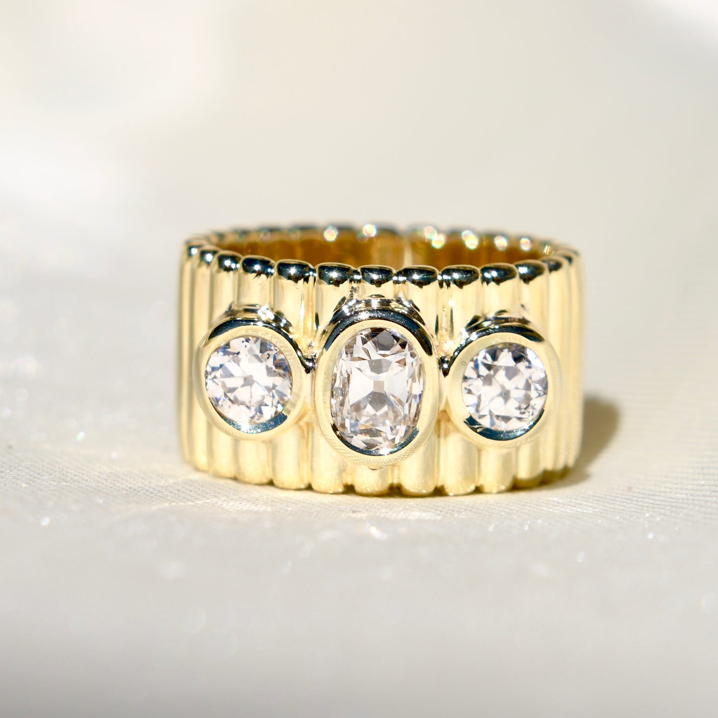 Vintage 1.22 ct elongated old mine and old European cut diamond band ring