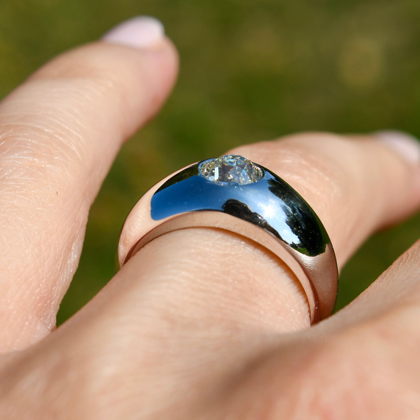 Installment 6/7 - Vintage 0.85 ct old European cut diamond band ring