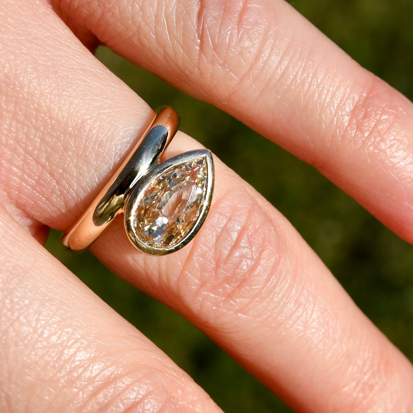 1.07 ct pear cut diamond solitaire ring