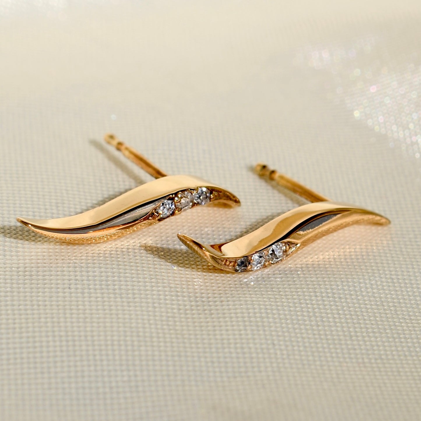 Diamond wave earrings