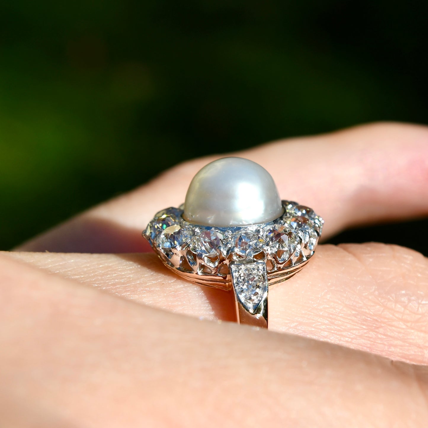 Antique Belle Époque natural pearl and 1.74 ct old European cut diamond daisy ring