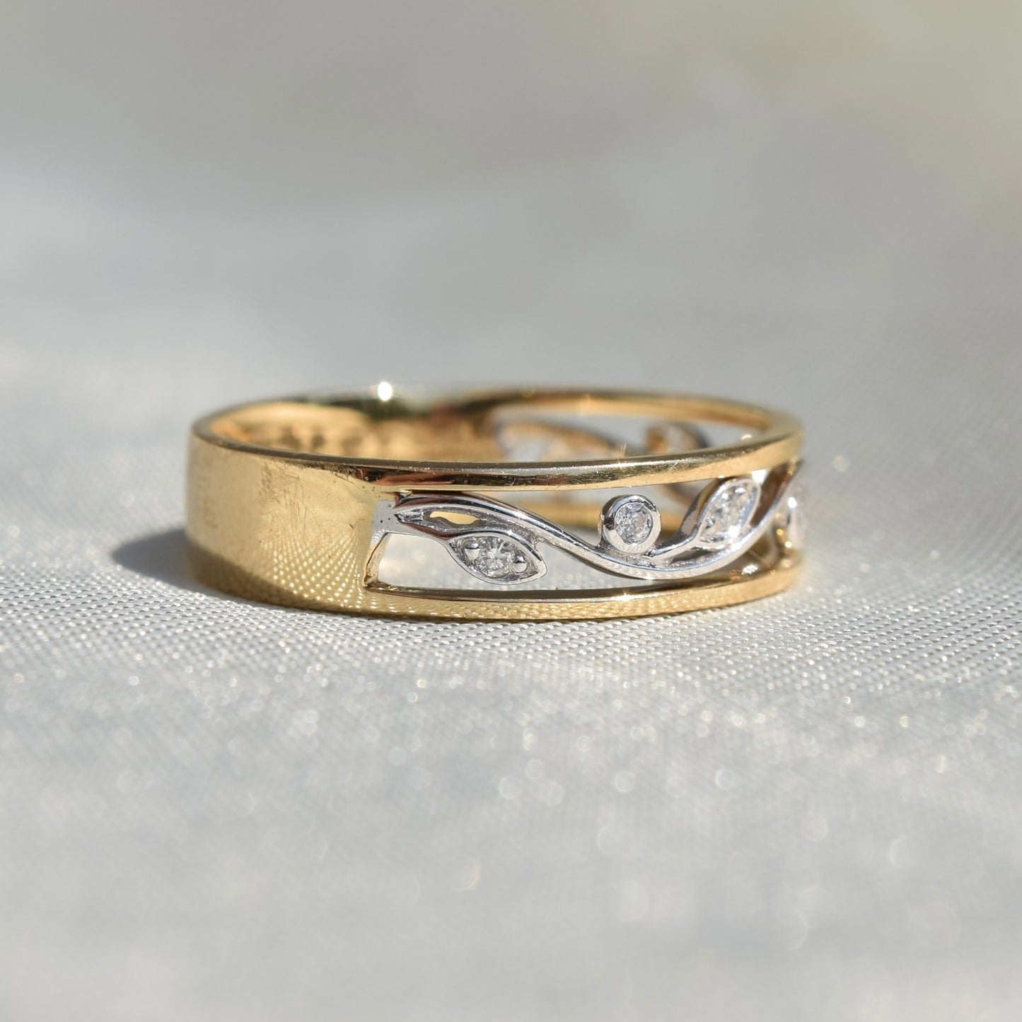 Vintage brilliant cut diamond floral ring